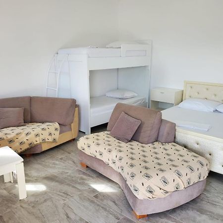 Luigi S Fairyview Apartment Sarande Ngoại thất bức ảnh