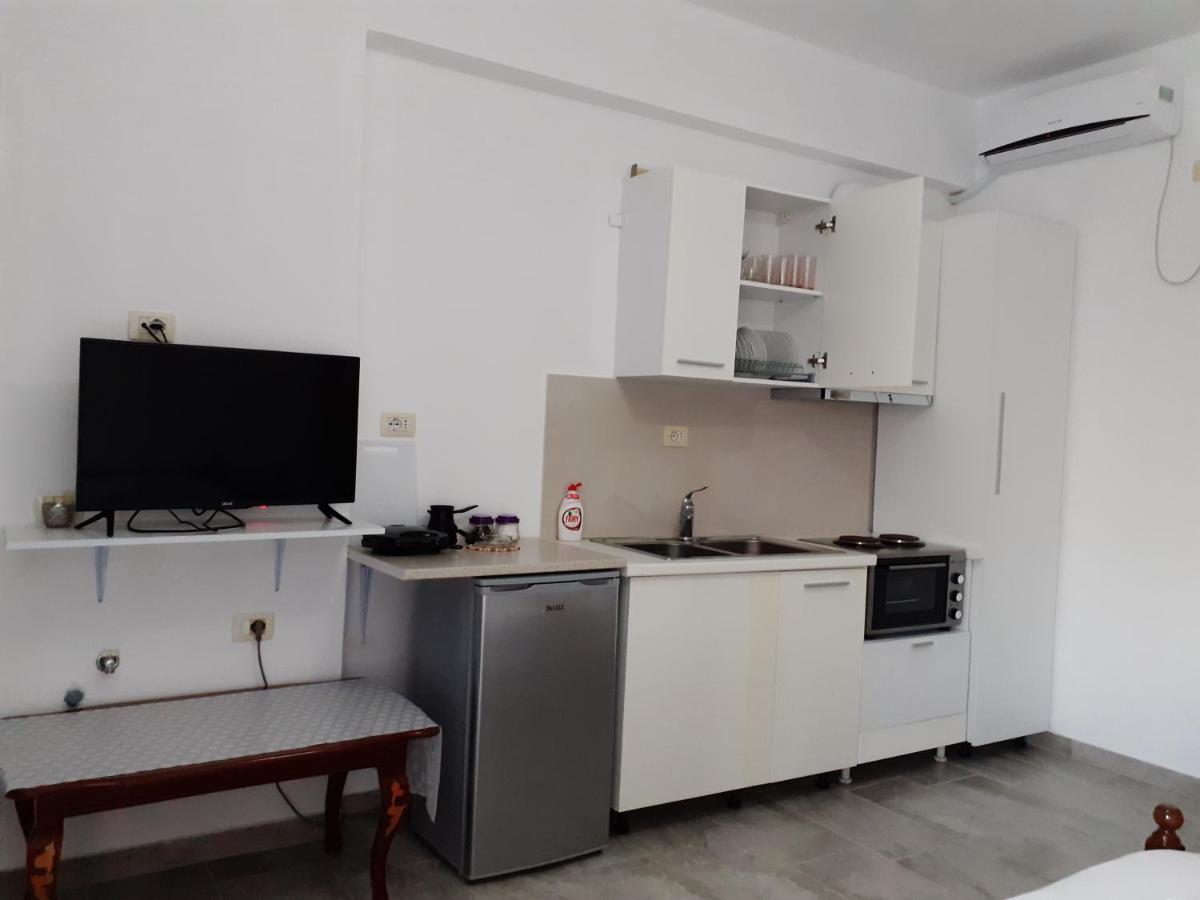 Luigi S Fairyview Apartment Sarande Ngoại thất bức ảnh