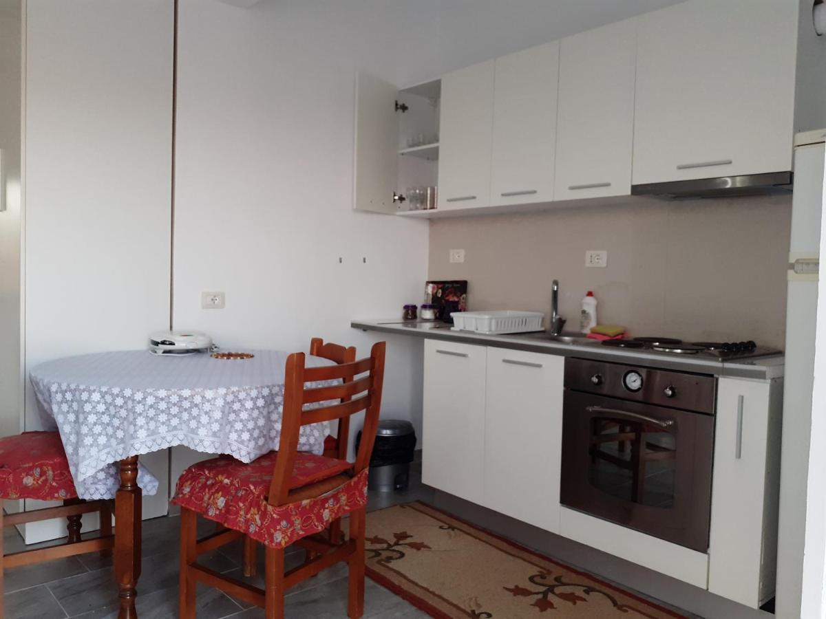 Luigi S Fairyview Apartment Sarande Ngoại thất bức ảnh