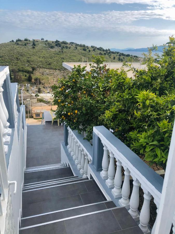 Luigi S Fairyview Apartment Sarande Ngoại thất bức ảnh