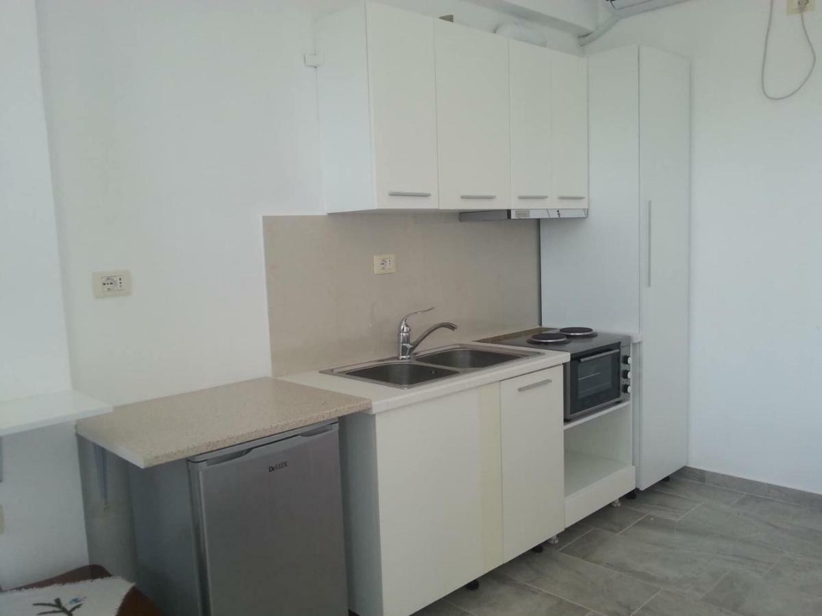 Luigi S Fairyview Apartment Sarande Ngoại thất bức ảnh
